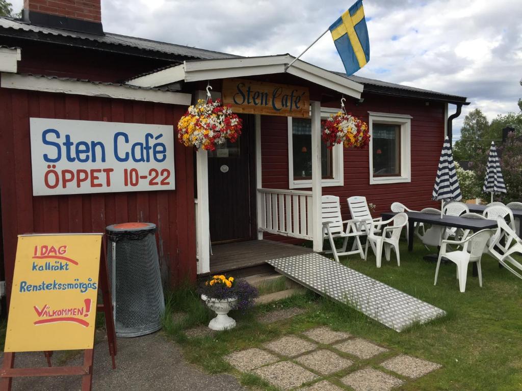 Stuga vid Hedenäsets stencafé photo 2