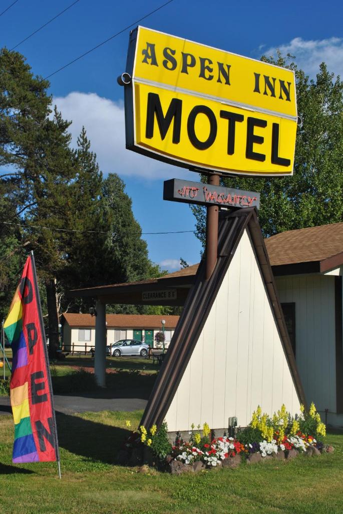 Aspen Inn image