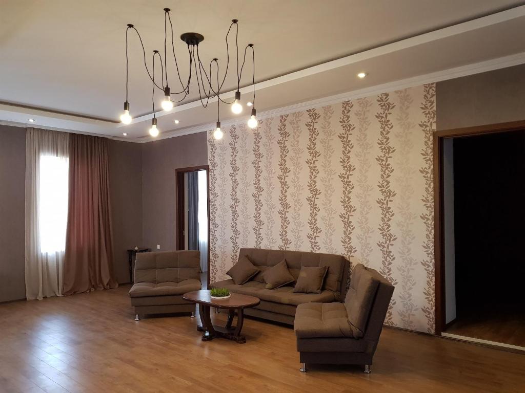 White House in Kakheti Eniseli photo 1