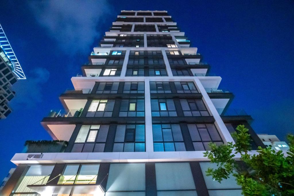 Luxury Beach Tel Aviv 2BR by Airsuite photo 4
