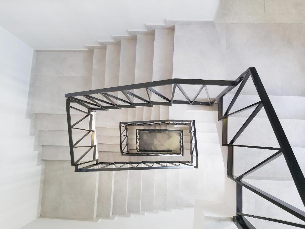 MIDMOST Boutique Hostel