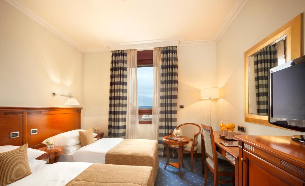 Двухместный (Двухместный номер с 2 отдельными кроватями), Best Western Premier Hotel Astoria