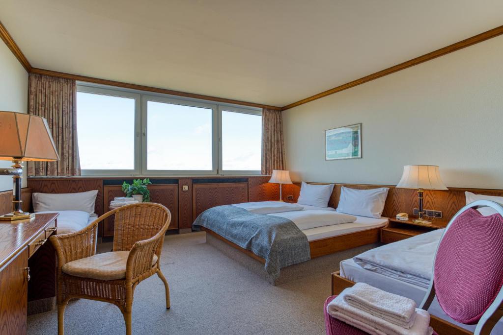 FF&E Hotel Dania photo 1
