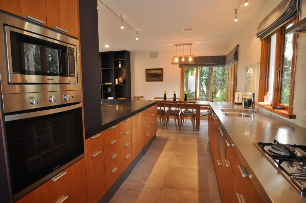 BOND ESTATE LUXURY ACCOMMODATION photo 2