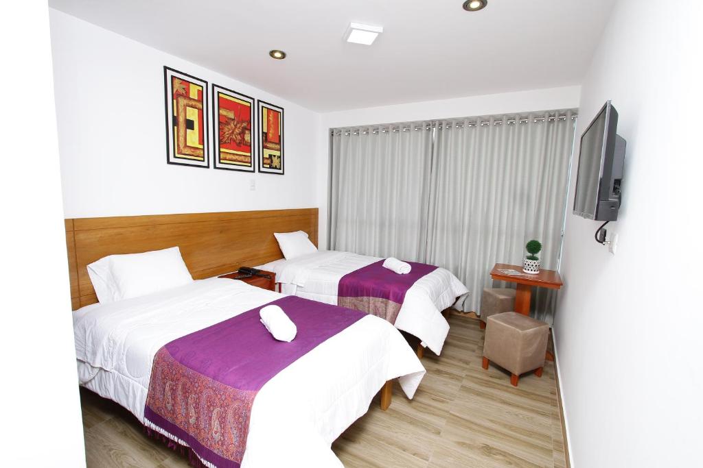 Latinos House Cusco photo 1
