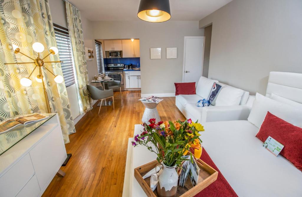 Beachside All Suites Hotel image