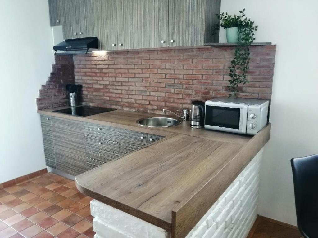 Corner Apartment photo 1