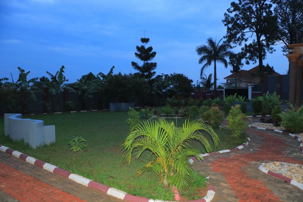 Mutundwe Villa photo 4