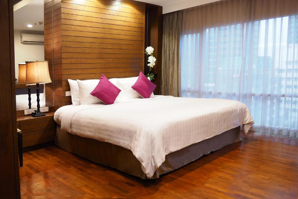 Сьюит (Представительский люкс), Отель FuramaXclusive Sathorn