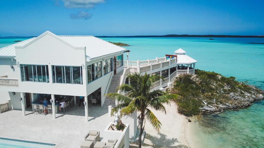 Neptune Villas photo 3