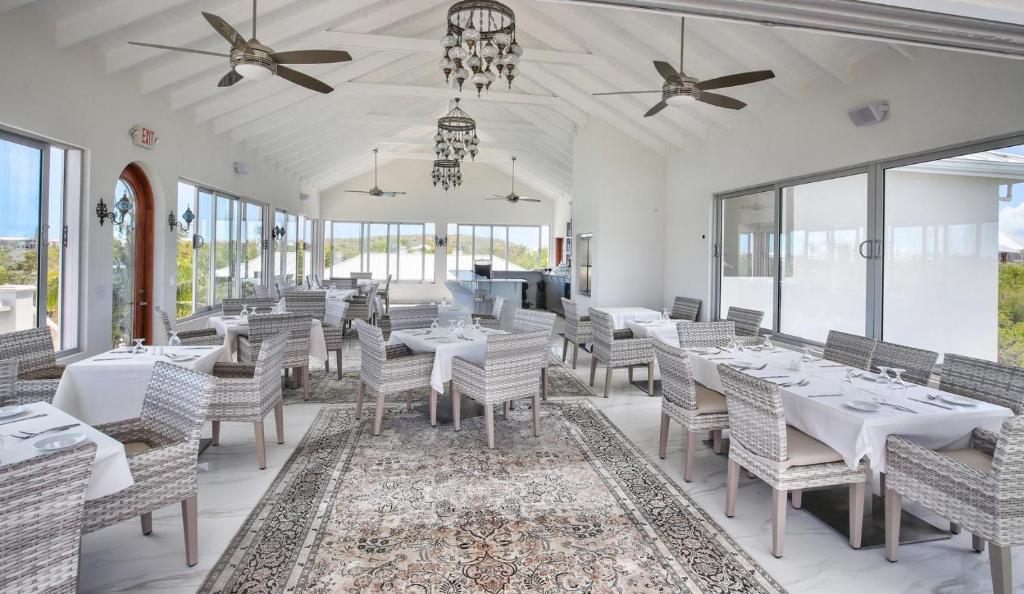 Neptune Villas photo 4