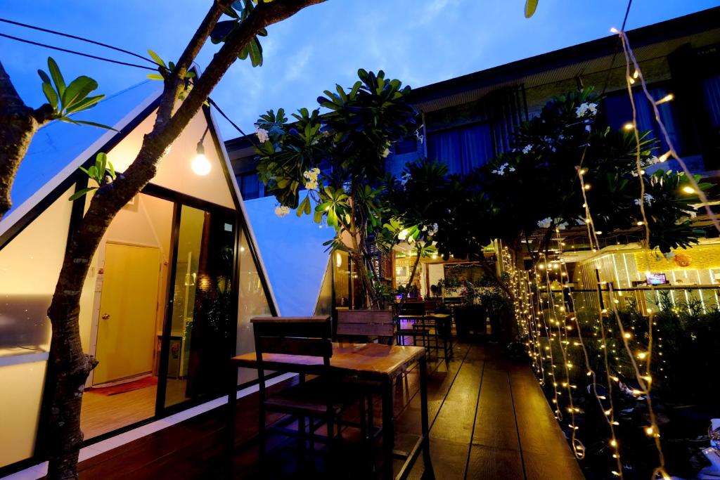 ลอฟท์แอทสีมา สาขา2 Room Type - King Room with Balcony