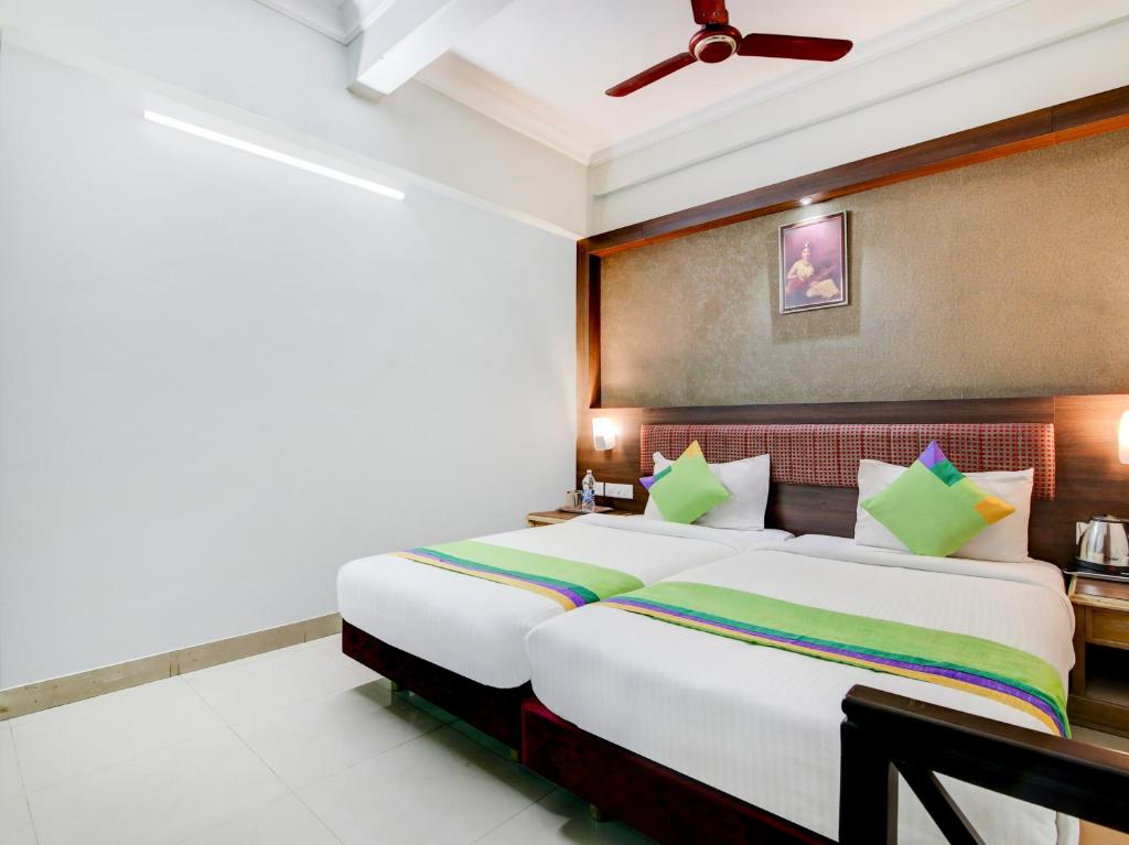 Двухместный ([Sanitized] Standard Double or Twin Room), Treebo Trend Nandanam Park