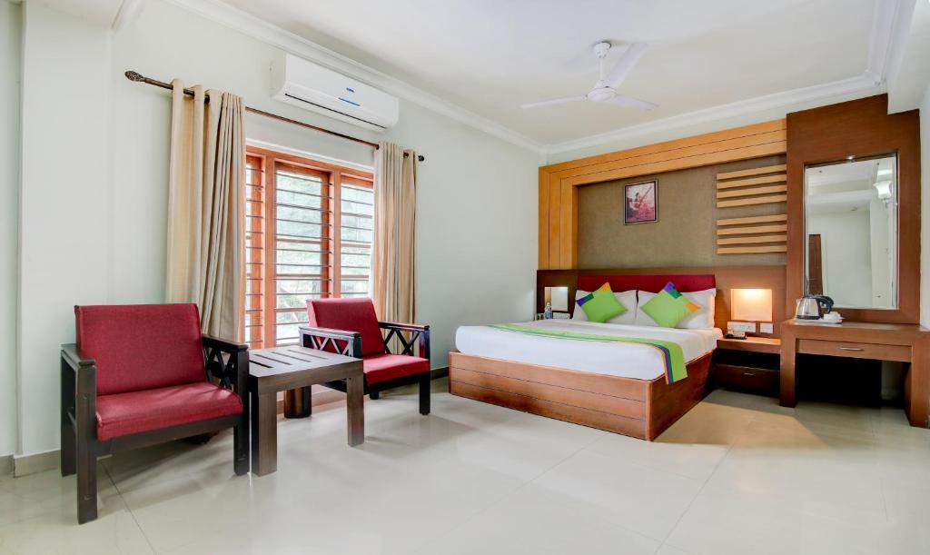 Двухместный ([Sanitized] Deluxe Double or Twin Room), Treebo Trend Nandanam Park