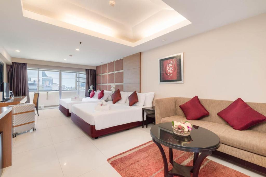 Семейный (Семейный номер), Отель Furama Silom