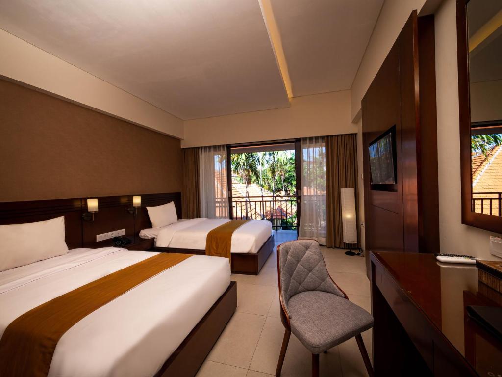 Двухместный (Номер Делюкс «Премьер» с балконом), Yulia Beach Inn Kuta