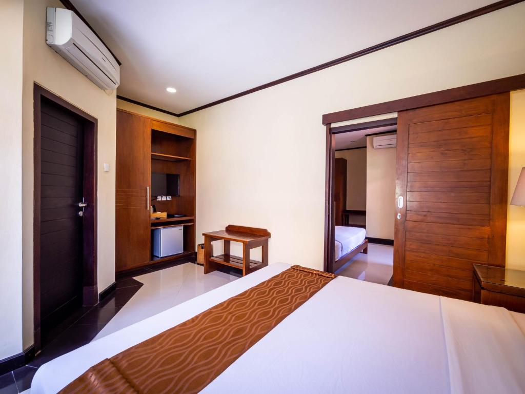Двухместный (Deluxe Interconnecting Room with Garden View), Yulia Beach Inn Kuta