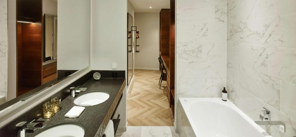 Сьюит (Суперлюкс Andaz), Andaz Vienna Am Belvedere - a concept by Hyatt