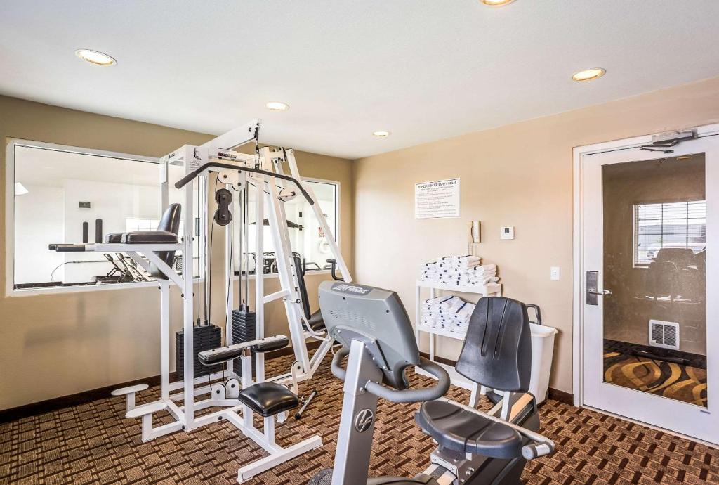 MainStay Suites Cedar Rapids North - Marion photo 4