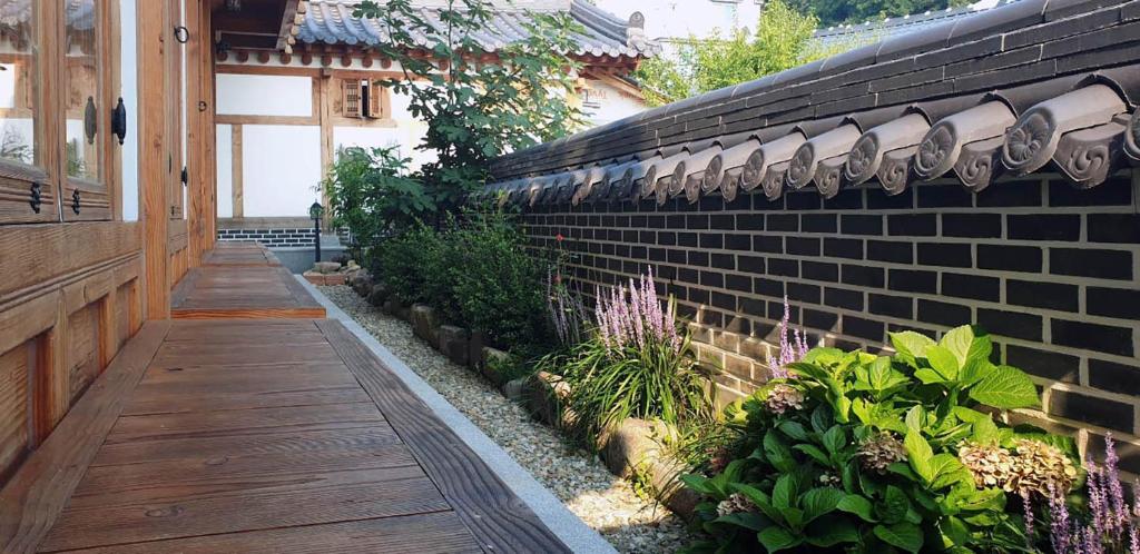 Leega Hanok photo 4