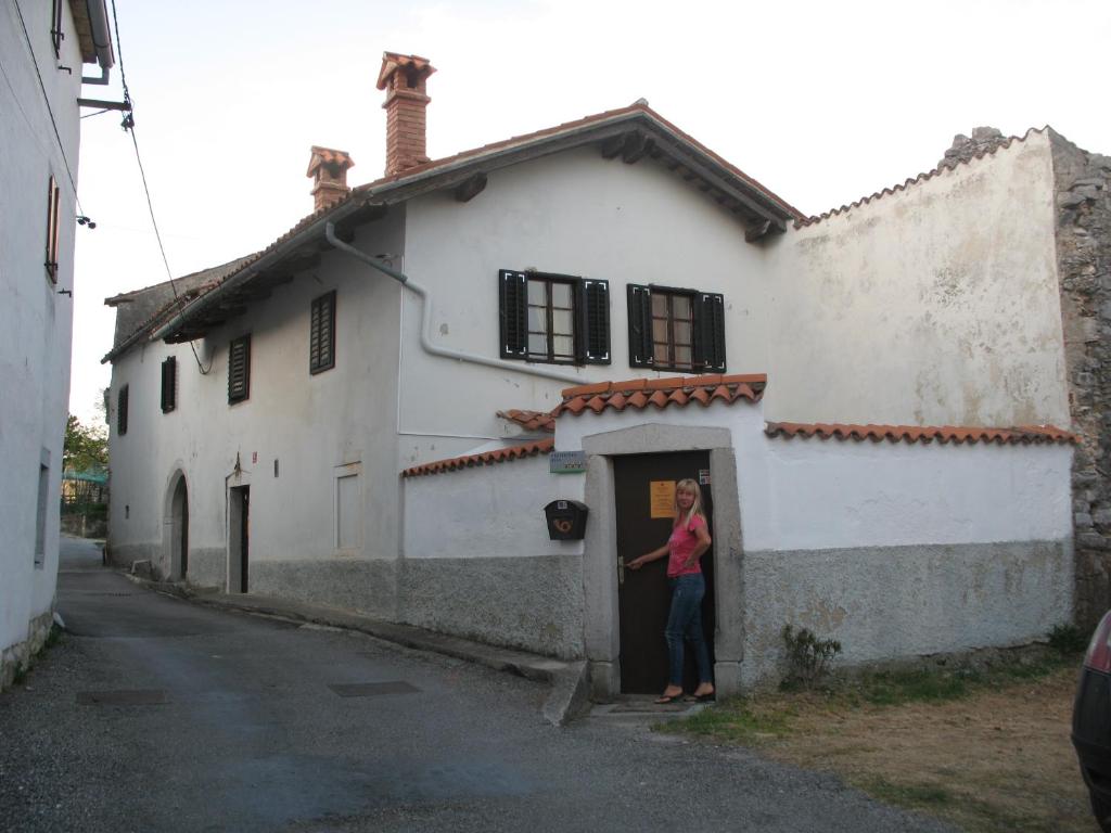 Stanjel Carst House 13 Andreja photo 3