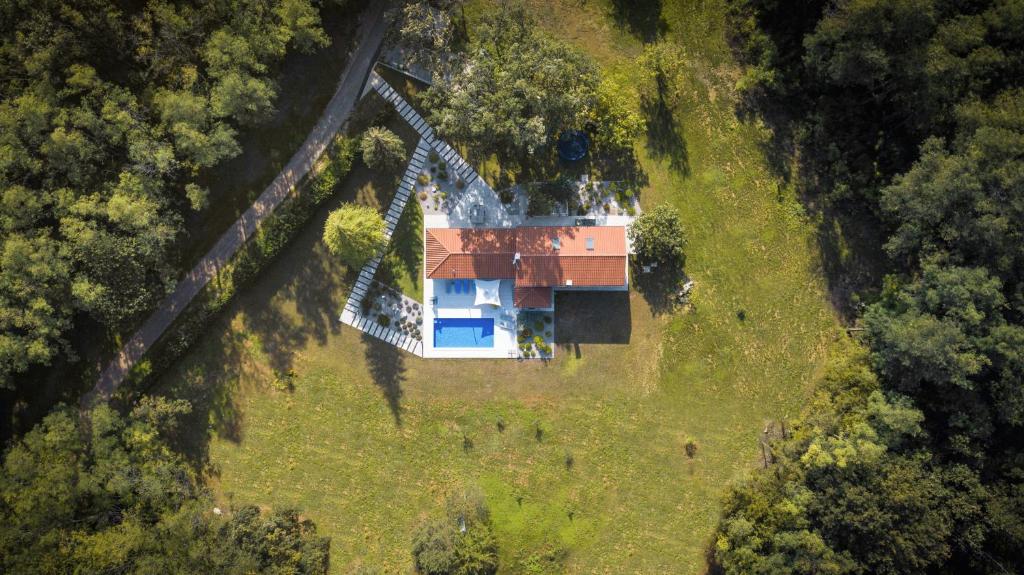 Villa Stepančić - large garden and heated pool