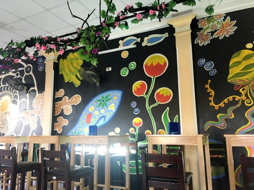 Hoa Luan Restaurant Hostel