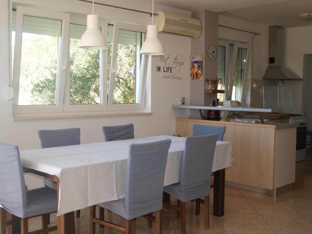 Apartments Dumicic photo 2