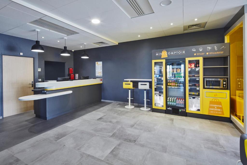 프리미어 클래스 클레르몽 센터 (Premiere Classe Clermont Centre) - 1 double bed 3 single beds - 게스트 룸