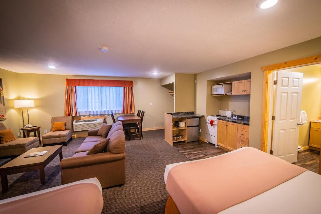 Alpine Inn & Suites photo 4