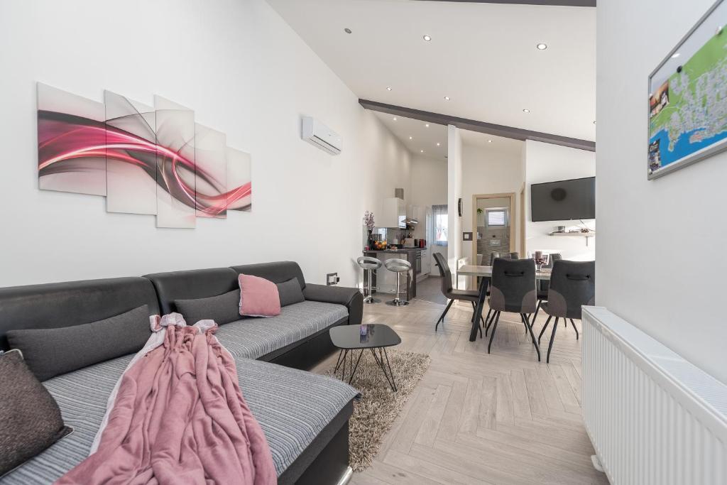 Apartments Luky photo 1