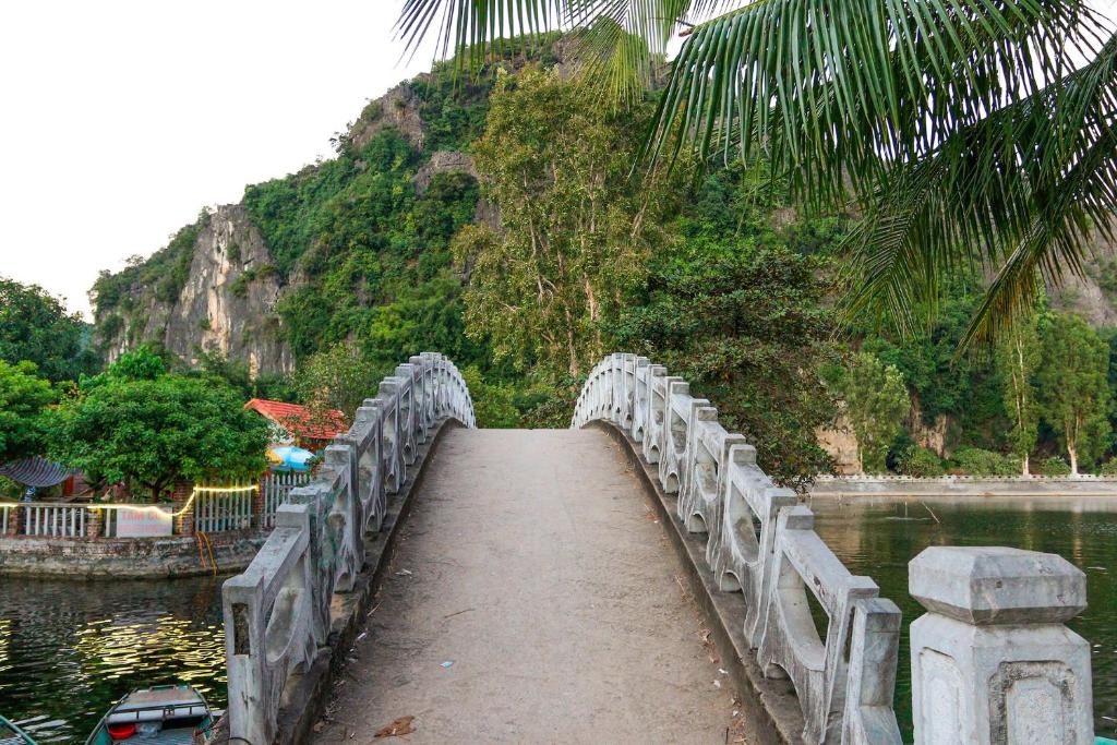 Tam Coc Golden Rice