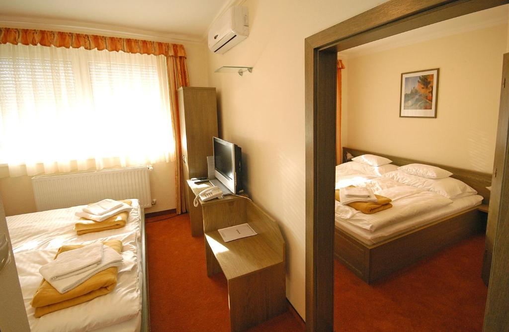 Hotel Bavaria photo 4