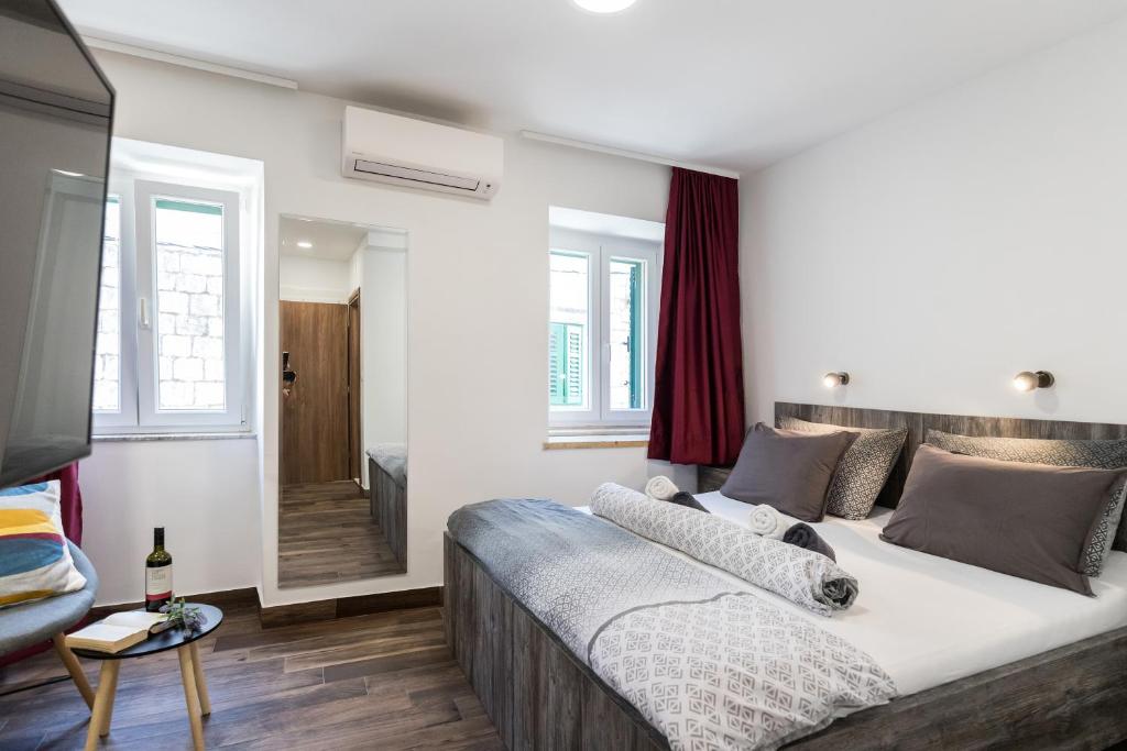Apinelo Port Rooms photo 1