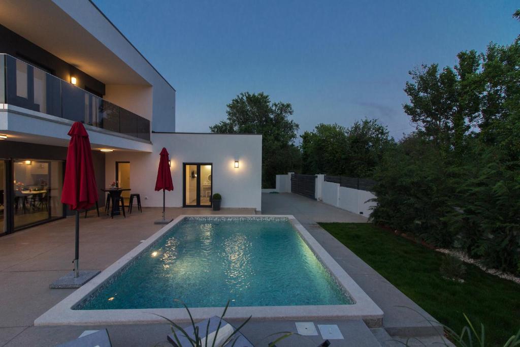 Modern villa Ema with private pool near Pula and the beach photo 1