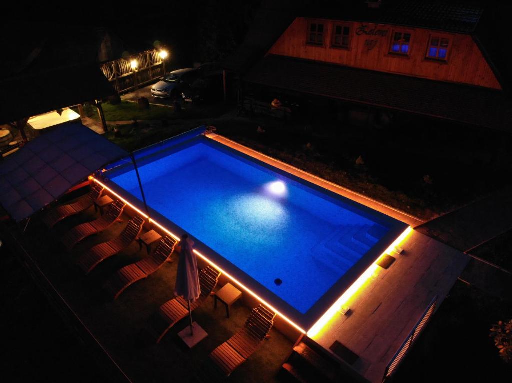 Lodge Green paradise photo 4