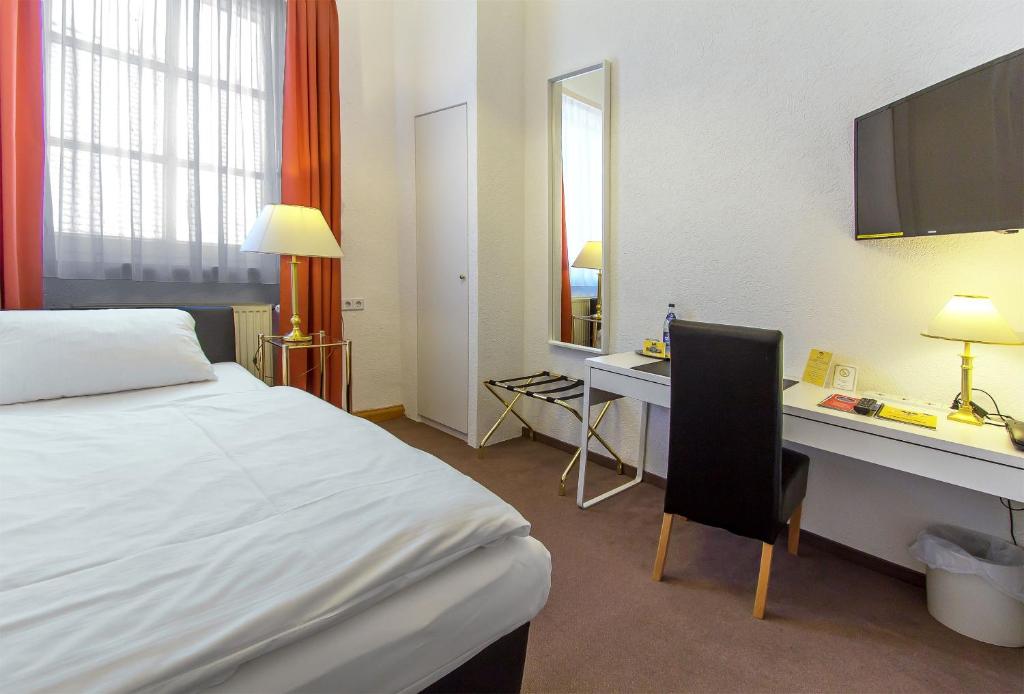 Одноместный (Стандартный одноместный номер с душем), Hotel Adler