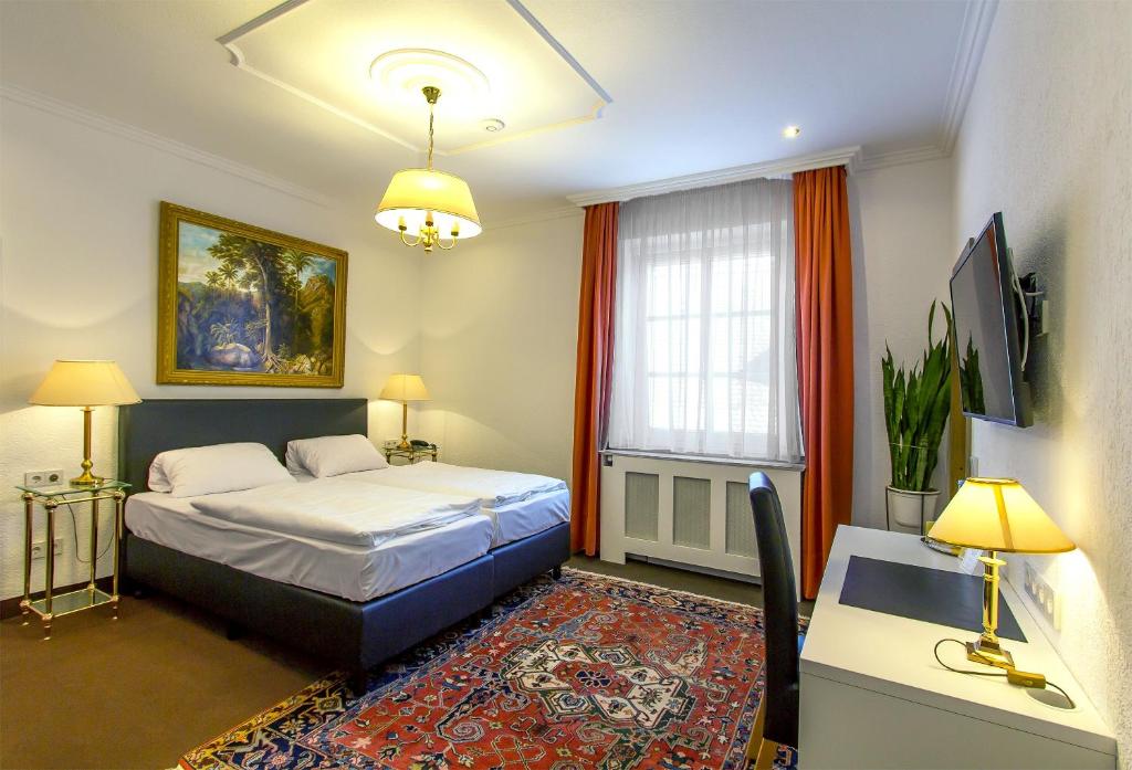 Двухместный (Стандартный двухместный номер с 1 кроватью), Hotel Adler