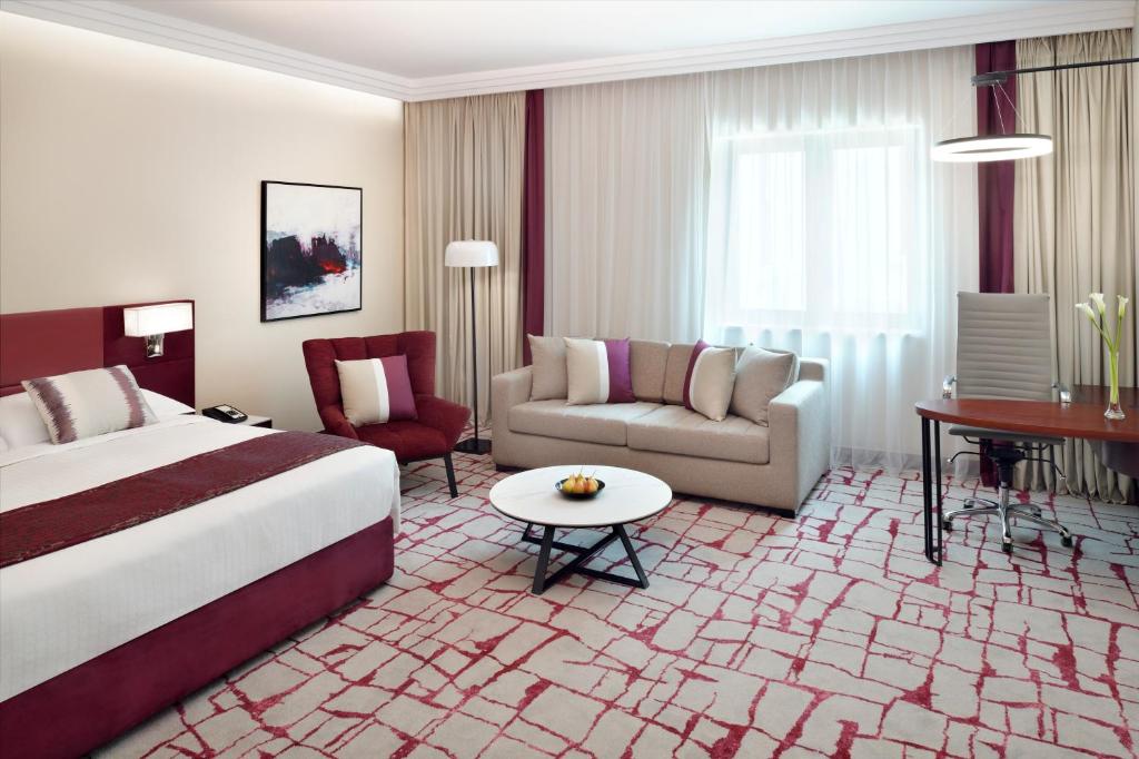 Семейный (Семейный номер), Отель Mövenpick Hotel Bur Dubai