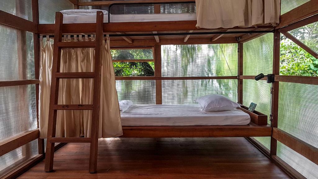 Номер (Кровать в общем 4-местном номере для мужчин и женщин), Sahi Homestay Retreat