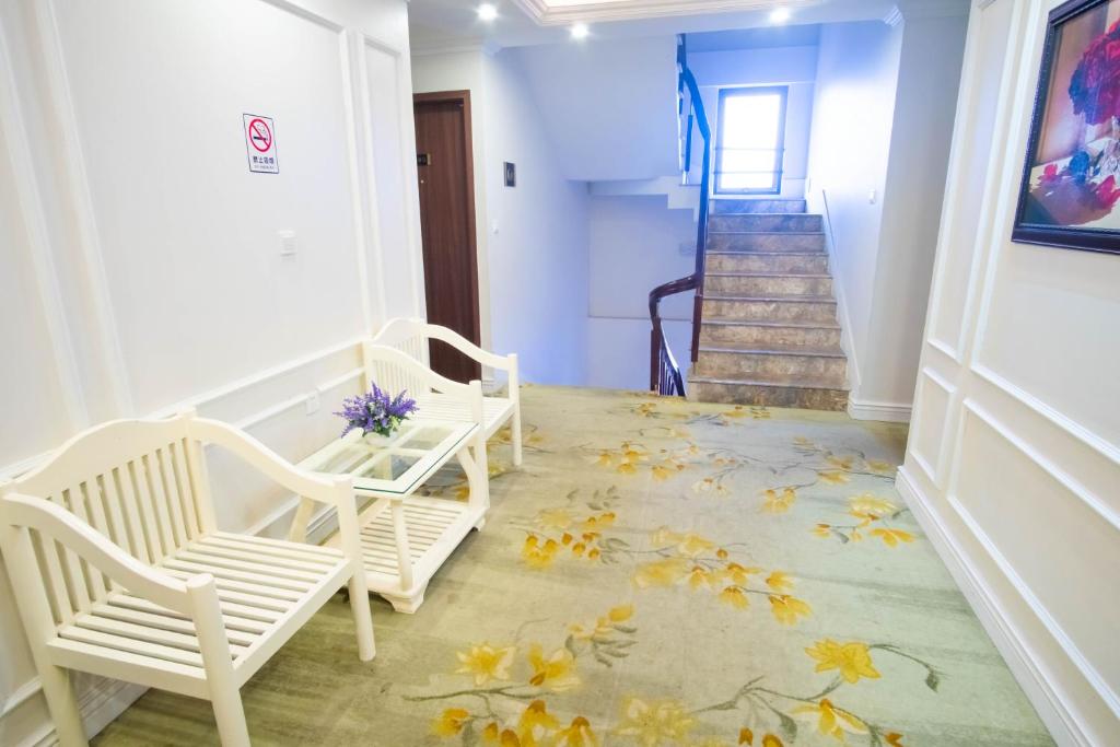 Khách sạn Ngọc Lan Hạ Long Hotel