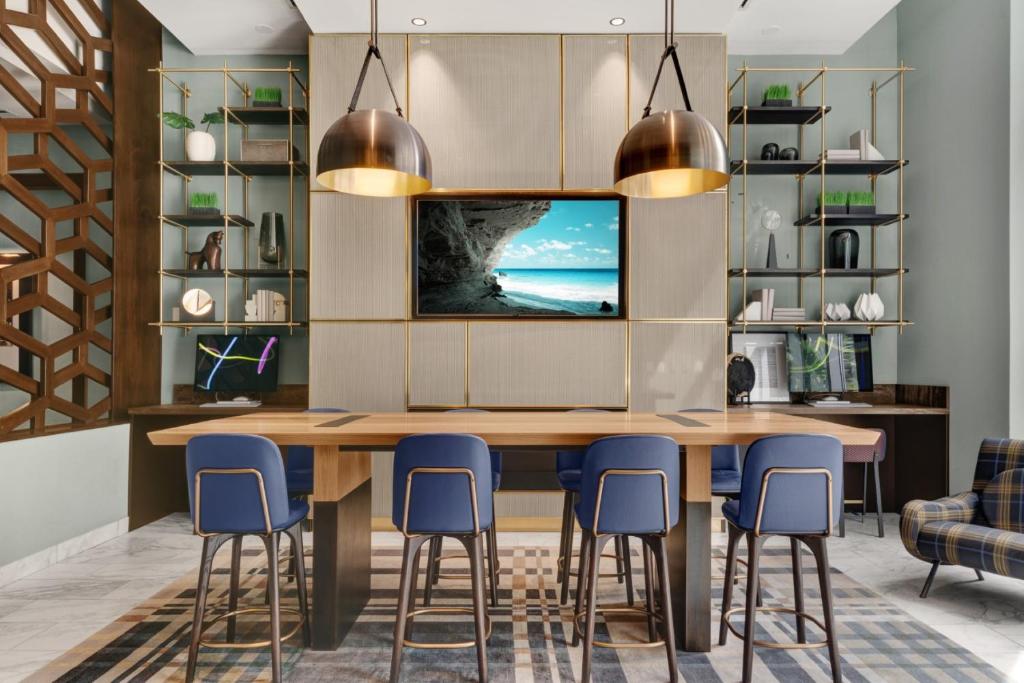 Global Luxury Suites Downtown Jersey City image