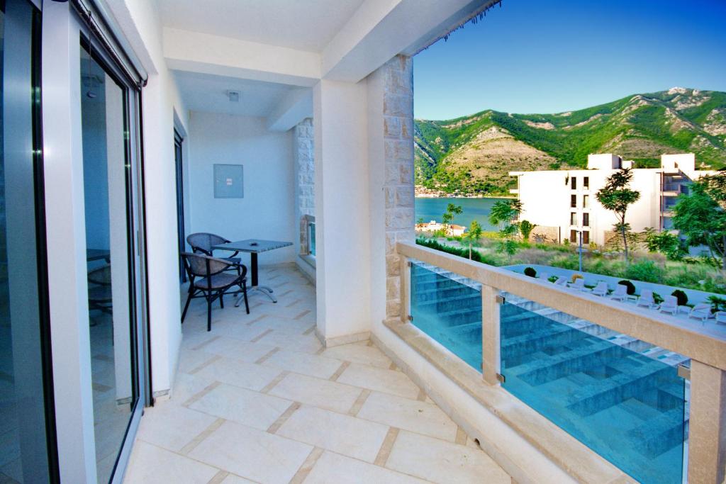 Apartment Dobrota View photo 3