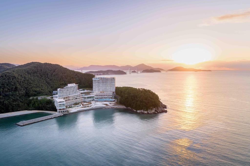 Hanwha Resort Geoje Belvedere photo 1