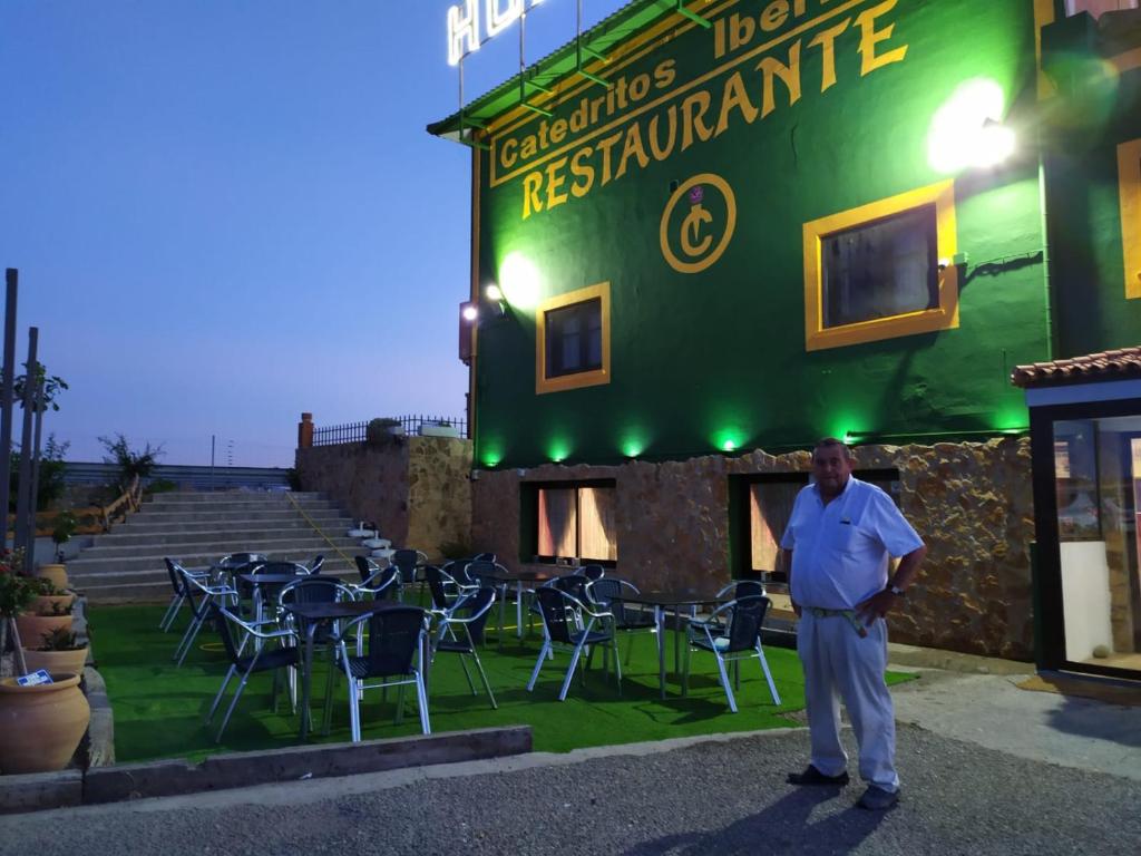 Hostal Catedritos Ibéricos A-5 Km 154 A 5 KM DE OROPESA A 1 KM DE HERRERUELA DE OROPESA photo 3