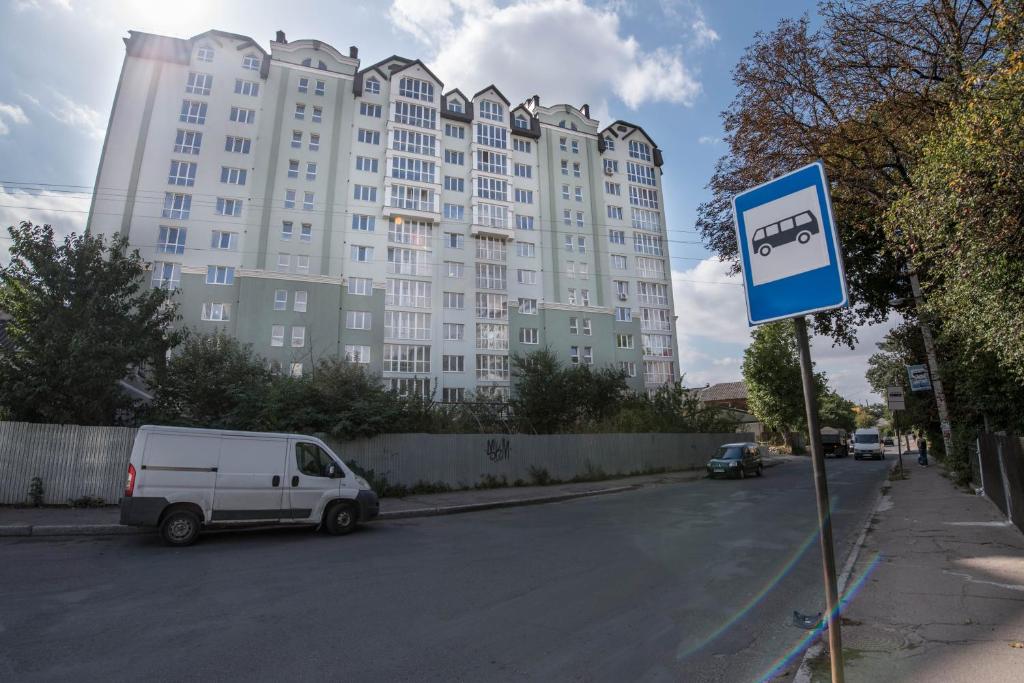 Cozy apartment on Hlyboka street 24 photo 4