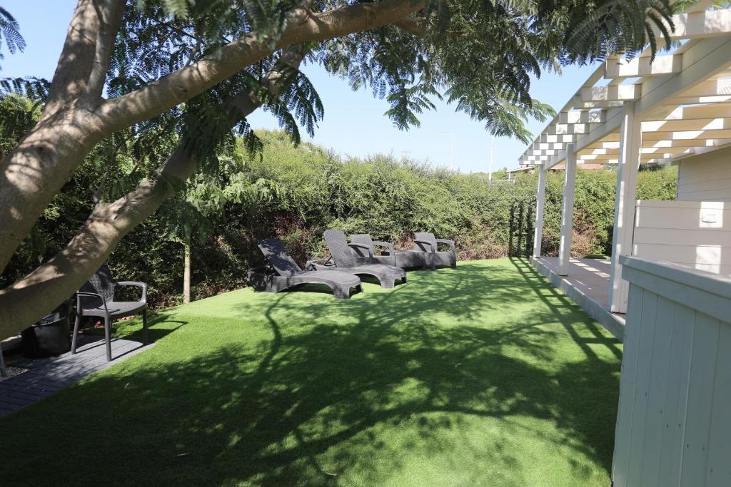 Lakeside Terrace photo 4