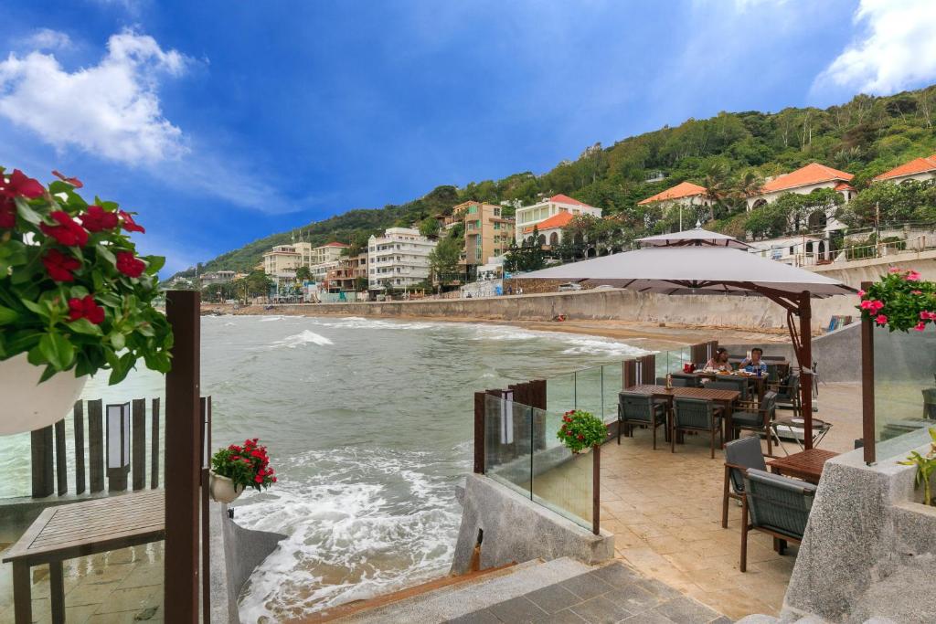 OYO 185 Marine Hotel & Apartment