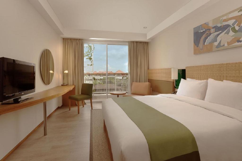 Diamond Hotel Kuta Room Type - Deluxe Double Room with Balcony