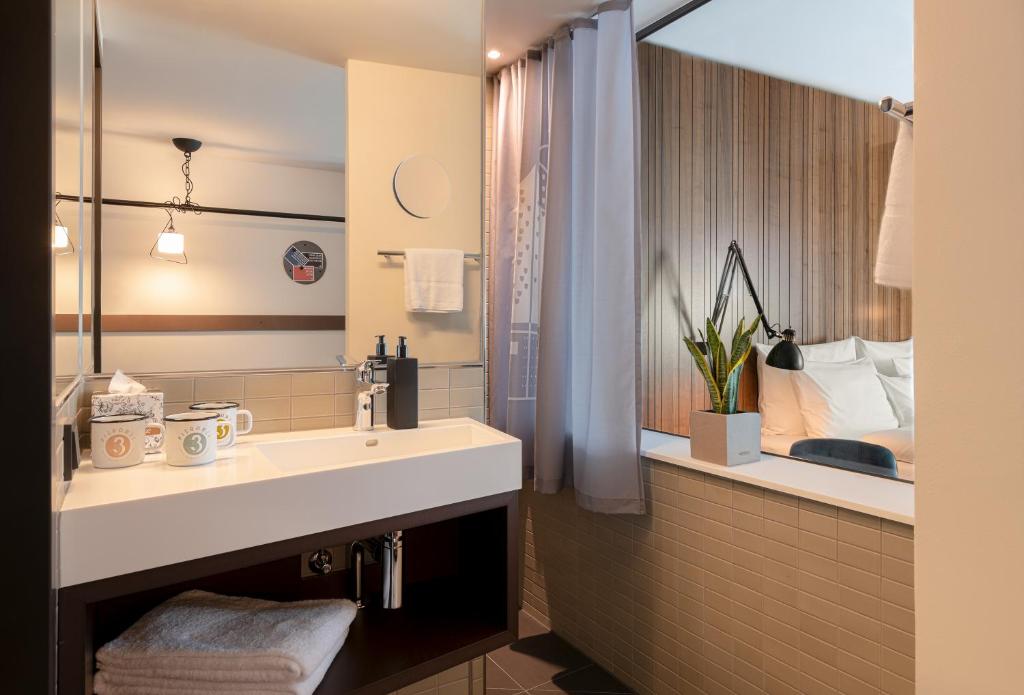 Двухместный (Номер Medium Plus), PIERDREI Hotel HafenCity Hamburg